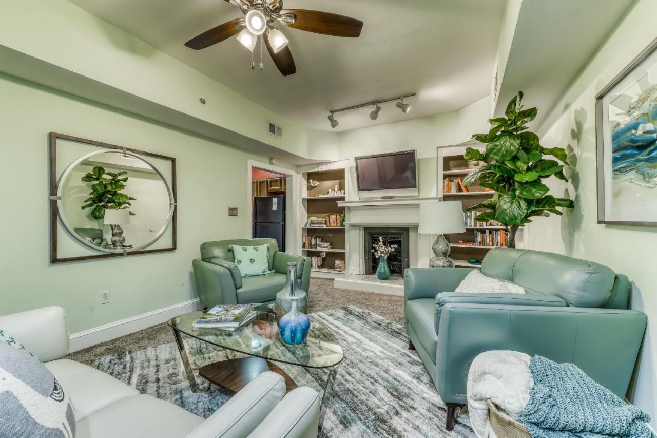Taylor Loft & Studio Savannah Bagian luar foto